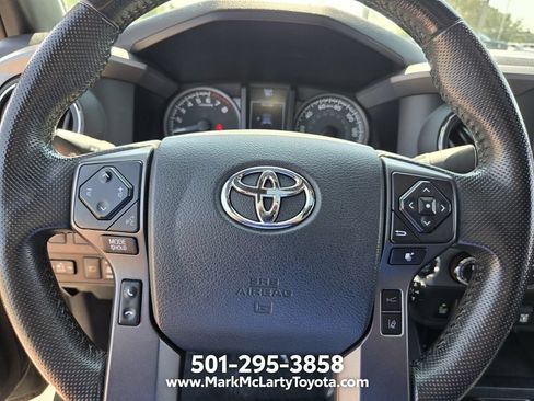 Used 2020 Toyota Tacoma TRD Pro AWD/4WD image 25