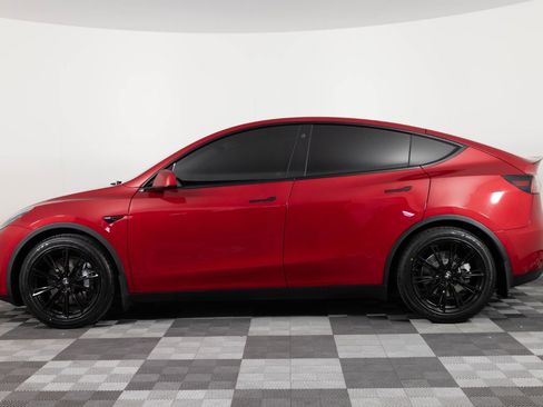 Used 2021 Tesla Model Y Long Range AWD/4WD image 3