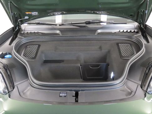 Certified 2025 Porsche Macan 4 Electric AWD/4WD image 51