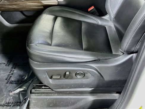 Used 2023 Chevrolet Silverado 1500 RST w/ Redline Edition AWD/4WD image 19