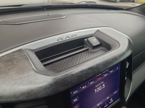 Used 2019 RAM 1500 Big Horn image 18