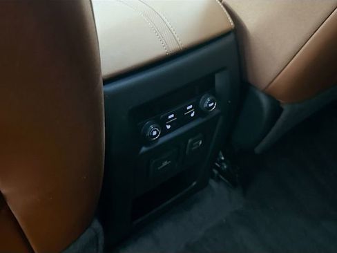 Used 2020 Chevrolet Traverse High Country image 28