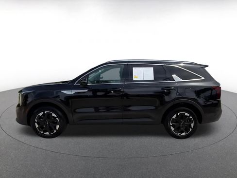 Used 2024 Kia Sorento S AWD/4WD image 9