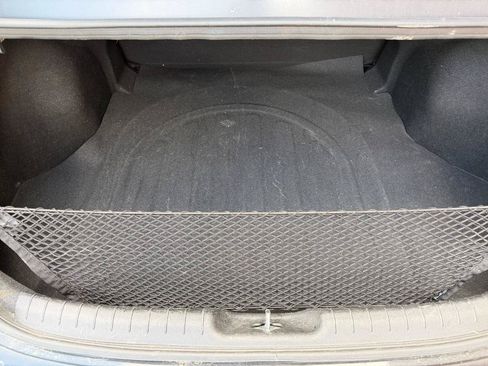Used 2025 Hyundai Elantra SE FWD image 7