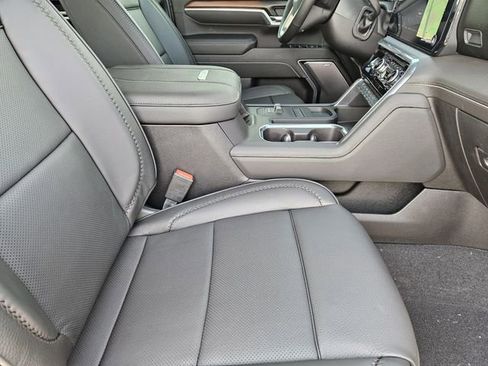 New 2026 GMC Sierra 3500 Denali w/ Denali Reserve Package image 11