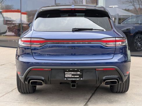 Certified 2025 Porsche Macan image 10