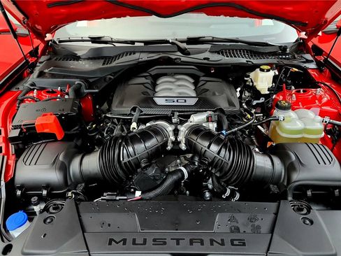 Used 2024 Ford Mustang GT Premium image 14