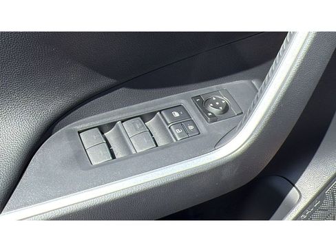 Used 2022 Toyota RAV4 XSE w/ Premium Package image 16