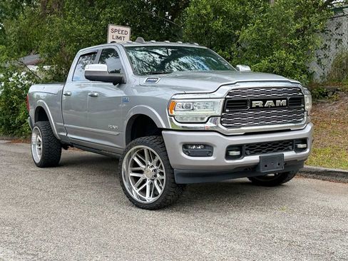 Used 2019 RAM 2500 Limited AWD/4WD image 12