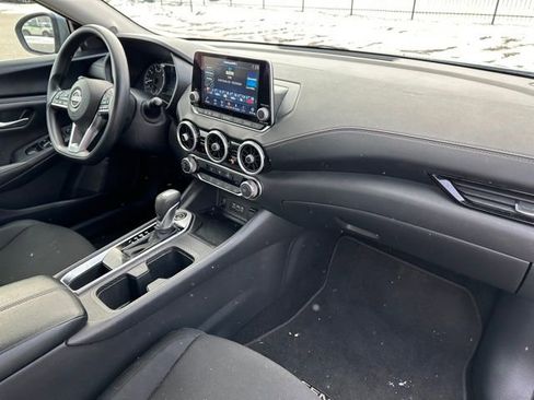 Used 2025 Nissan Sentra SV image 10