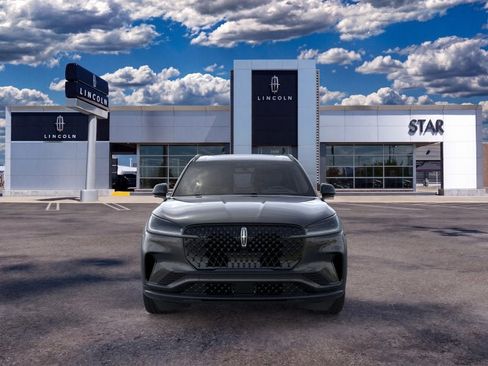 New 2026 Lincoln Aviator AWD w/ Jet Appearance Package image 6