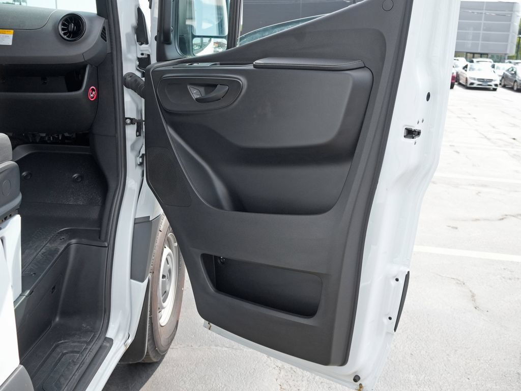 New 2026 Mercedes-Benz Sprinter 2500 image 19