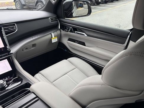 New 2026 Jeep Grand Wagoneer Summit image 48