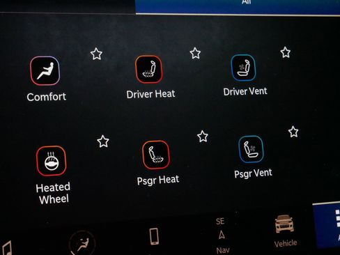 Used 2024 Jeep Grand Cherokee L Limited w/ Luxury Tech Group II image 29