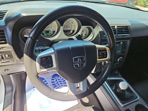 Used 2011 Dodge Challenger R/T RWD image 13