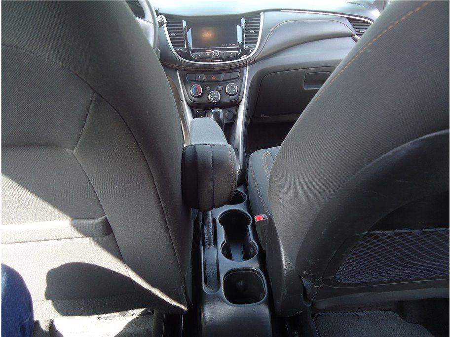 Used 2021 Chevrolet Trax LS AWD/4WD image 19