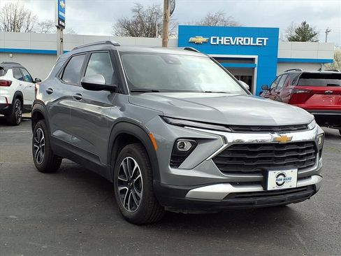 Used 2025 Chevrolet TrailBlazer LT image 5