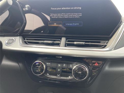 New 2026 Chevrolet Trax LT w/ Driver Confidence Package image 27