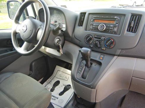 Used 2016 Nissan NV200 S w/ Back Door Glass Package FWD image 2