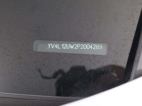 Used 2023 Volvo XC40 B5 Plus w/ Climate Package AWD/4WD image 51