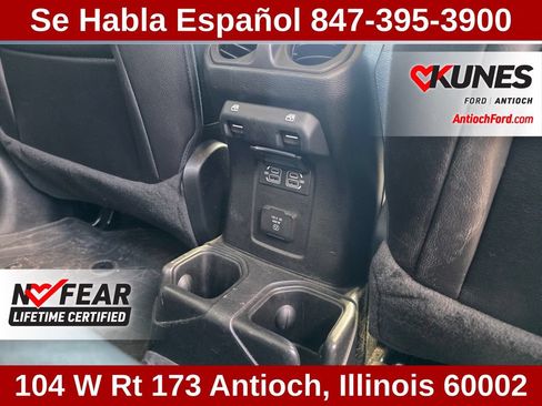 Used 2023 Jeep Gladiator Overland AWD/4WD image 32