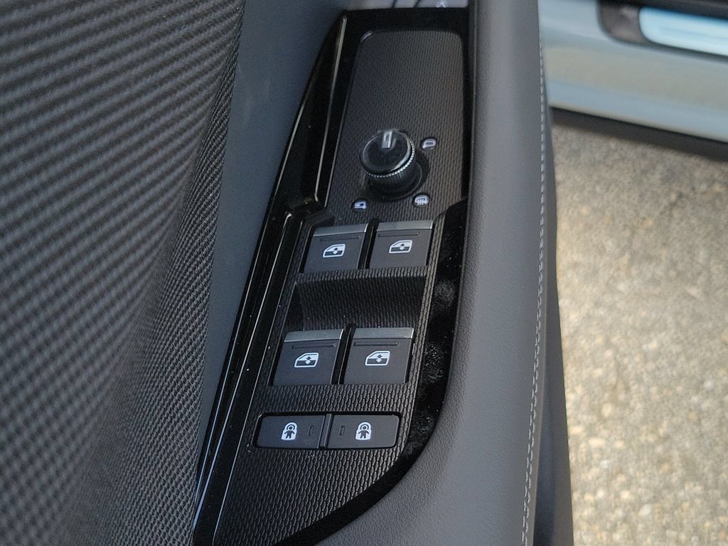 New 2026 Audi Q3 quattro 2.0T AWD/4WD image 20