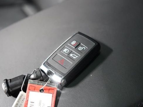 Used 2024 Land Rover Range Rover Sport Dynamic SE image 36