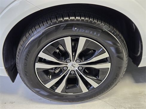 Used 2025 Volvo XC60 B5 Core image 26