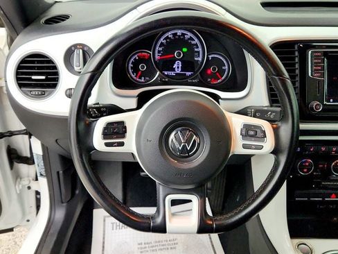 Used 2019 Volkswagen Beetle 2.0T SE FWD image 12