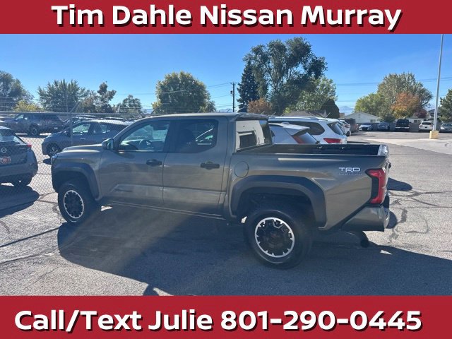 Used 2024 Toyota Tacoma TRD Off-Road AWD/4WD image 9