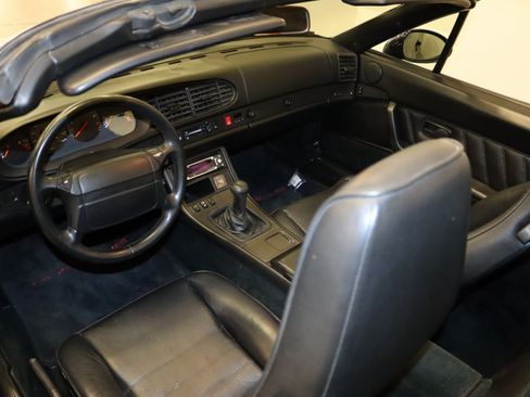 Used 1993 Porsche 968 Cabriolet RWD image 10