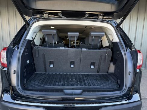 Used 2024 Subaru Ascent Onyx Edition Limited w/ Popular Package Onyx image 17