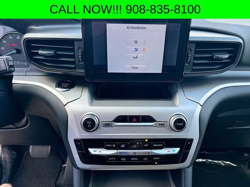 Certified 2022 Ford Explorer XLT w/ Class IV Trailer Tow Package AWD/4WD image 21
