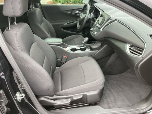 Used 2022 Chevrolet Malibu LS FWD image 30