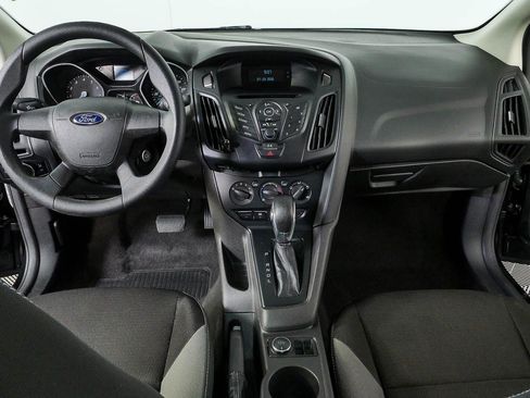 Used 2014 Ford Focus S FWD image 16