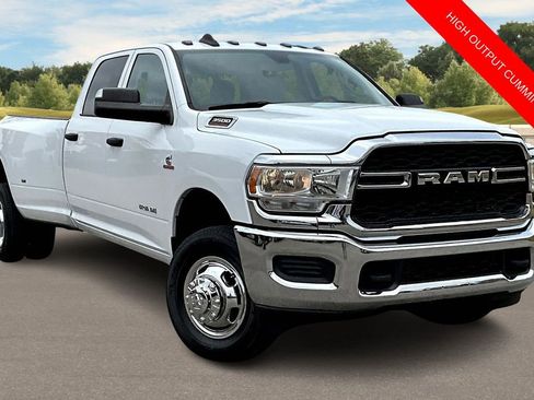 Used 2019 RAM 3500 Tradesman AWD/4WD image 2
