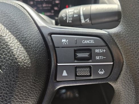 Used 2025 Honda Accord SE image 25