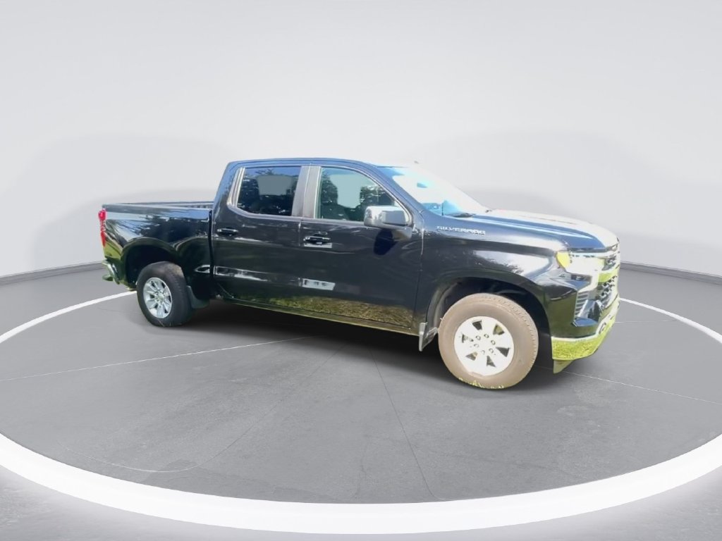 Used 2026 Chevrolet Silverado 1500 LT RWD image 2