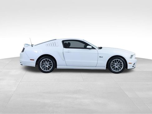 Used 2014 Ford Mustang GT Premium image 13