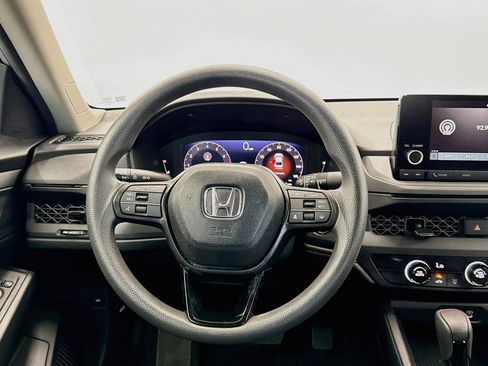 Used 2025 Honda Accord LX image 17