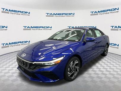 New 2025 Hyundai Elantra SEL w/ Cargo Package