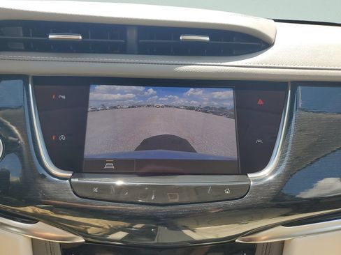 Used 2024 Cadillac XT6 Premium Luxury AWD/4WD image 18
