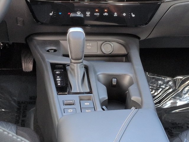 Certified 2027 Nissan Sentra SV w/ SV Convenience Package FWD image 18