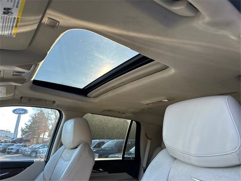 Used 2020 Cadillac Escalade Luxury image 28