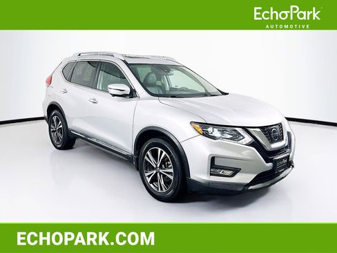 Used 2017 Nissan Rogue SL w/ SL Premium Package image 1