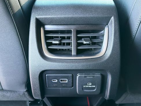 Used 2022 Chevrolet Blazer LT w/ Sound & Technology Package FWD image 19