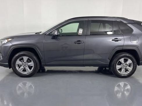 Used 2024 Toyota RAV4 XLE AWD/4WD image 2