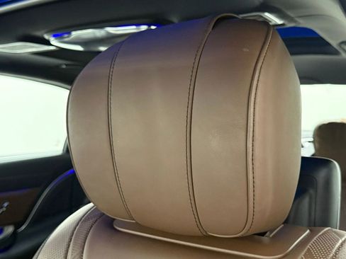Used 2017 Mercedes-Benz Maybach S 550 4MATIC image 33