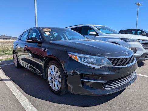 Used 2016 Kia Optima LX image 3