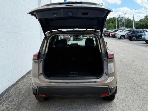 Used 2024 Nissan Rogue SV w/ SV Premium Package AWD/4WD image 7